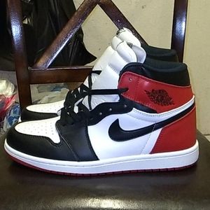 Jordan 1 og high black toe size 11 UA!